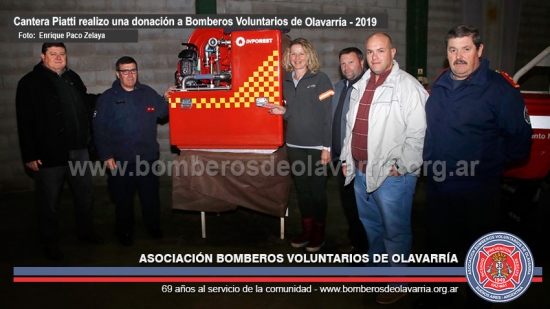 Cantera Piatti realizo una donación a Bomberos Voluntarios de Olavarría