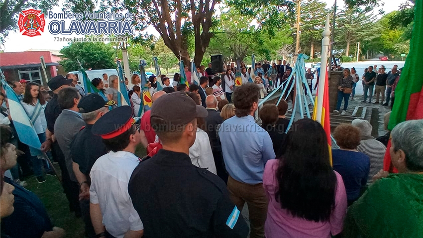 Bomberos de Olavarría presentes en el 119 aniversario de Loma Negra