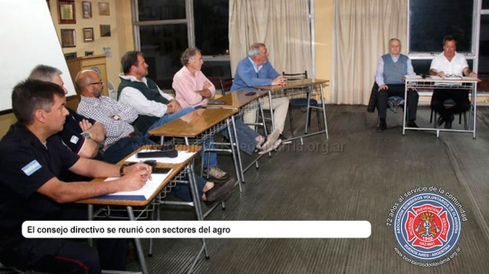 El consejo directivo de Bomberos Voluntarios de Olavarría se reunió con sectores del agro