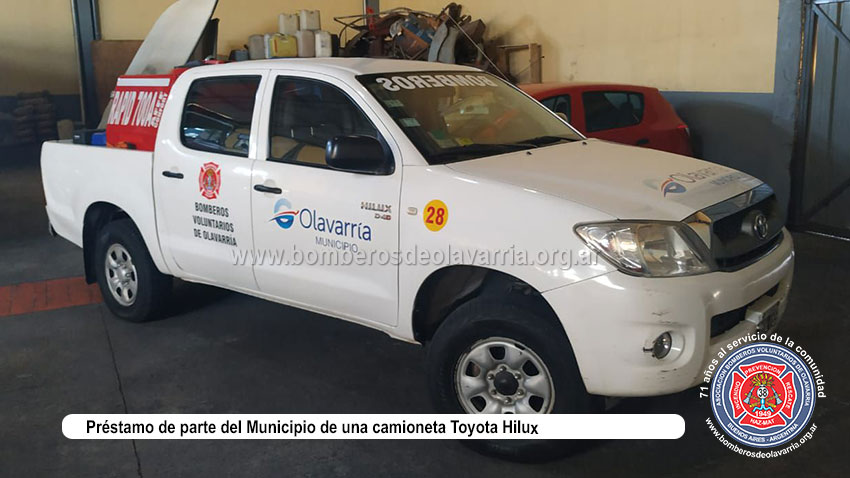 Préstamo de parte del Municipio de una camioneta Toyota Hilux