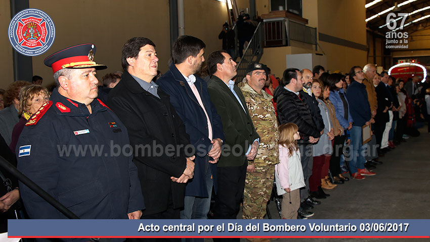 acto central día del bombero voluntarios argentino