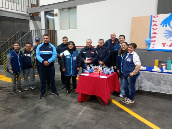 Un gesto de reconocimiento en el marco del Día del Bombero Voluntario - Bomberos Olavarría