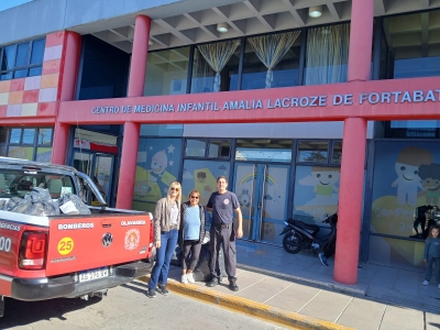 La Subcomisión de Damas de Bomberos Olavarría y el Tejetón Solidario continúan fortaleciendo la red solidaria en la comunidad