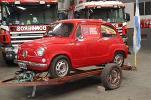 Se realizó el sorteo del Fiat 600 en Bomberos Voluntarios de Olavarría