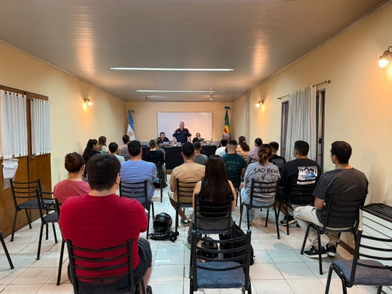 Continúan las charlas preparativas para los aspirantes a Bombero en Olavarría