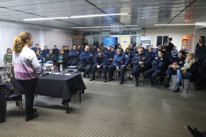 Charla preventiva sobre tabaquismo en Bomberos de Olavarría