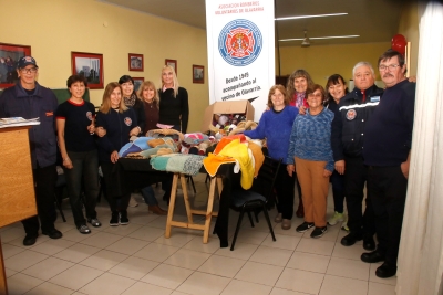 Más de 50 mujeres participaron del Tejetón Solidario organizado por Bomberos Voluntarios de Olavarría