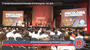 Entrega de certificados de Piscología de la Emergencia