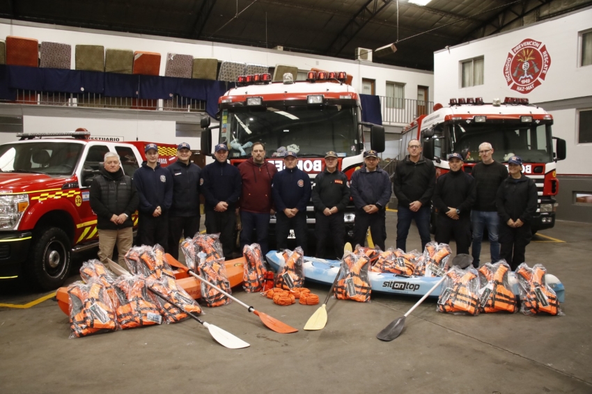 Nuevo equipamiento para el Grupo de Rescate Acuático - Bomberos Vol. Olavarría