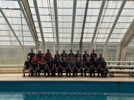 Práctica de rescate acuático en Tapalqué - Bomberos Voluntarios Olavarría